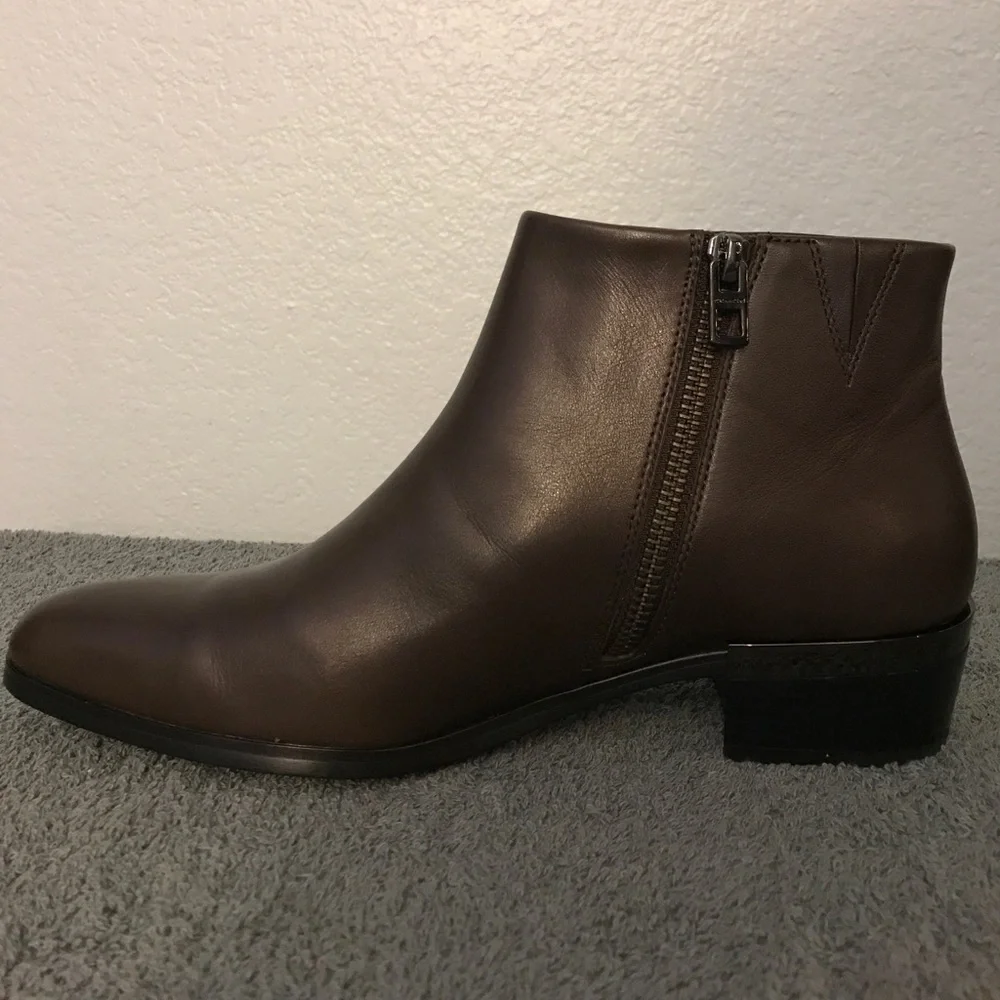Coach Montana Soft Veg Leather Zip Side Ankle Boot - Picture 4 of 7